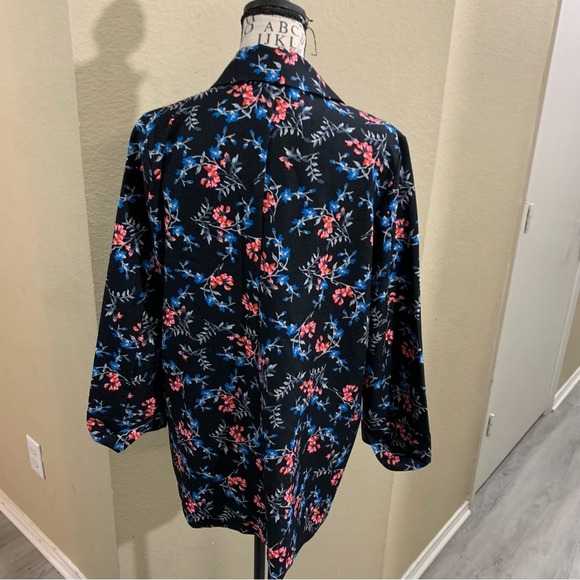 Lush floral blazer size small - Picture 5 of 6